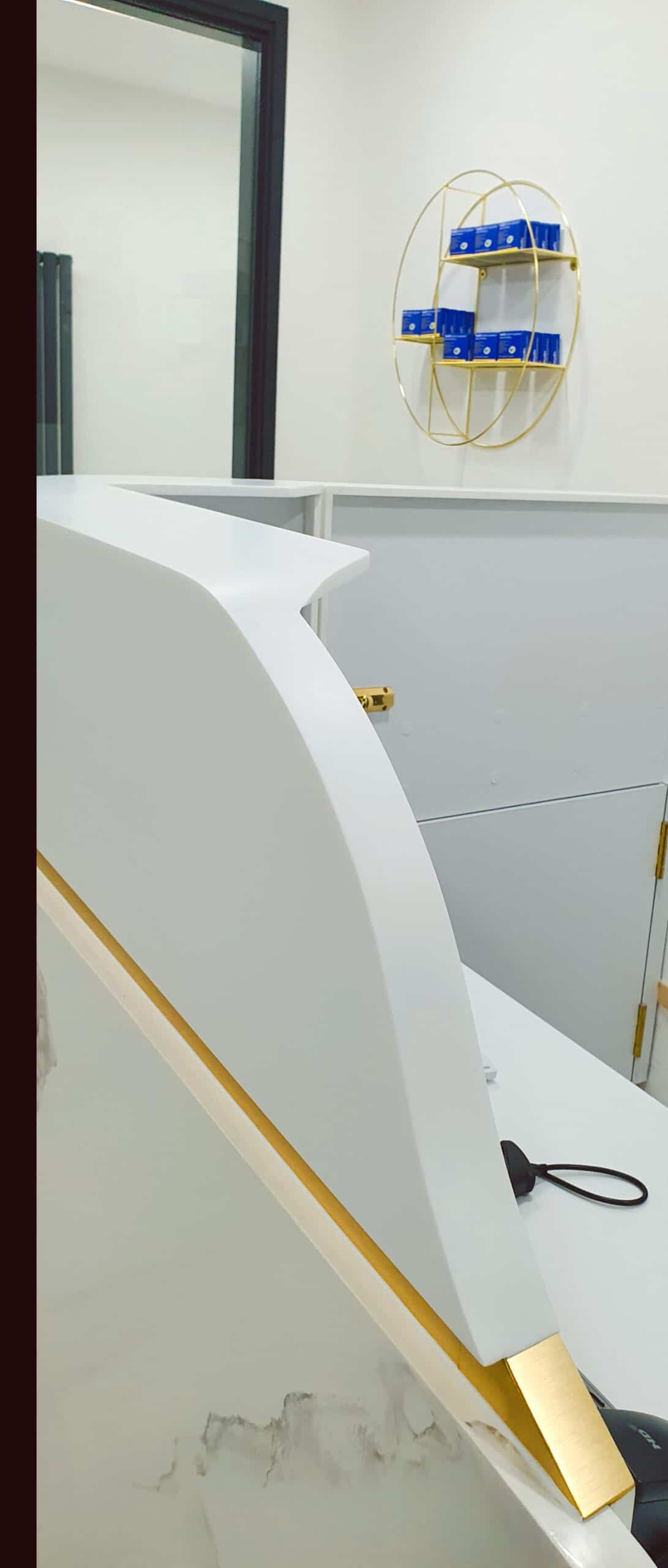 Solid Surface with Integral Sink